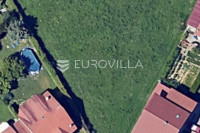 Rakitje, građevinsko zemljište 1404 m2 na izvrsnoj lokaciji