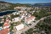 Ražanj – novogradnja, stan s jednom spavaćom sobom i lođom, 250 m od m