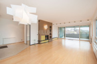 REMETE - LUKSUZAN PENTHOSE: 140 M2, 4 SOBE, TERASA, VRT, PARKING