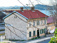 Renovirani dvoetažni stan S4 u manjoj zgradi: Šibenik-centar, 70 m2