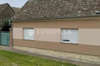 Retkovci, Centar, obiteljska kuća 519 m²