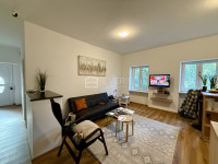 Rijeka, centar, stan 50m2, s okućnicom i vlastitim parkingom