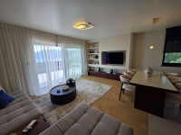 Rijeka, Martinkovac, luksuzan stan s dvorištem i pogledom na more