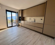 RIJEKA, MARTINKOVAC – Novouređen 3S+DB stan za dugoročni najam, 95 m²,