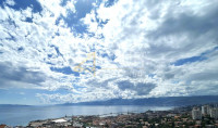 Rijeka, Trsat, kuća s 5 stanova, panoramski pogled na more