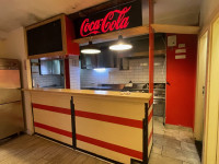 Rijeka, Trsat, preko puta trsatskog svetišta,lokal i prostor na katu