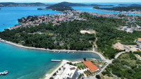 ROGOZNICA- GRAĐEVINSKO ZEMLJIŠTE UZ MORE