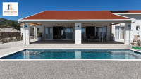 Rogoznica, LUX VILA sa 20000m2 OKUĆNICE / POGLED / Video -čitaj opis