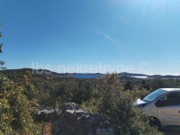 Rogoznica poljoprivredno zemljište 2.600 m², pogled na more