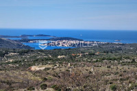 Rogoznica - poljoprivredno zemljište s panoramskim pogledom
