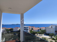 ROGOZNICA- STAN S ČAROBNIM POGLEDOM NA OTVORENO MORE