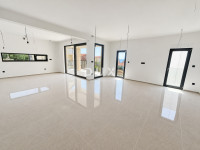 Rogoznica, Zečevo, 4-sobni stan, 125,70 m2, 100 m od mora