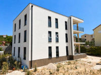 Rogoznica, Zečevo, kuća s 3 stana 420m², 100m od mora, bazen