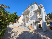 Rovanjska-kuća sa 4 stambene jd. pogled i blizina mora!! 349000 EUR