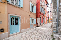 ROVINJ-Apartmanska kuća u starogradskoj jezgri