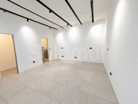 Rovinj, centar – renoviran poslovni prostor 32,77 m2