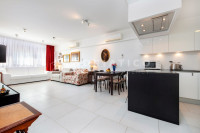 Rovinj - dva prostrana stana - terase, parking i garažno mjesto