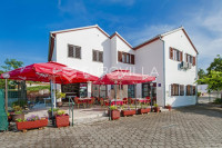 Rovinj, okolica, ekskluzivna kuća s restoranom, stanom i sobama