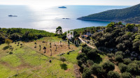 Ruševna kuća s impozantnim zemljištem na Lopudu kraj Dubrovnik na prod