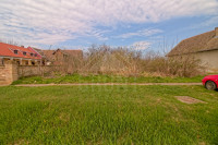 Ruševna kuća | 3.987 m2 zemljište | Etno selo Karanac