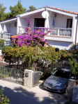 SABUNIKE - Apartmanska kuća sa 6 jedinica - 300m2