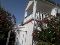 SABUNIKE- SNIŽENO, 2 apartmana, vrt