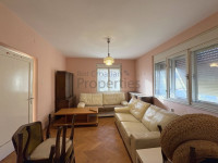 SAMOBOR - Giznik, DVOETAŽNI STAN S VRTOM OD BRUTTO 145,65 m2, PRILIKA