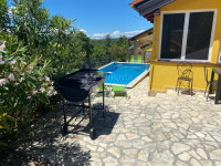 Samostojeća kuća s bazenom Otok Krk