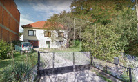 Prevoj, samostojeća kuća za renovaciju na parceli površine 1249 m2