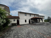 ŠAPJANE - MATULJI, kuća sa 2000 m2 parkinga