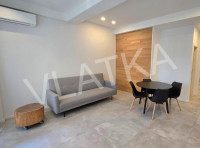 ŠARMANTAN 2-SOBAN STAN S VRTOM U CENTRU GRADA