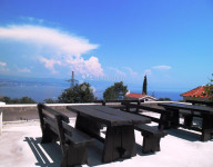 Šarmantni apartman sa predivnim pogledom na Kvarnerski zaljev i okolin