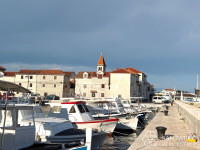 Seget Donji - Trogir: Trosoban stan (89 m2) u modernoj novogradnji