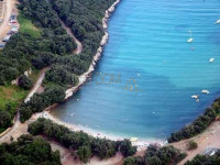 - Šegotići građevinsko zemljište 636 m2 + udio u putu -