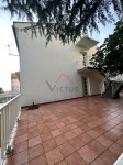 SELCE - Dvojna kuća u blizini centra
