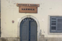 Selce, restoran u strogom centru NKP 99 m2 + terasa 71 m2