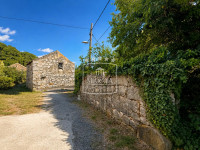 Seline - kamena kuća starina 39m2+19m2 zemljišta! 52000€