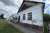 Semeljci, autentična prizemnica s velikim potencijalom