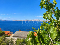 SENJ, kuća sa prekrasnim  pogledom i u blizini mora