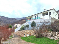 Senj, okolica - kuća kraj mora