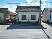 SEOSKO IMANJE U TORČECU -  KUĆA 115 m² + 400 m² GOSPODARSKIH OBJEKATA,