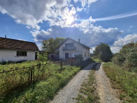 Seosko imanje sa velikim zemljištem