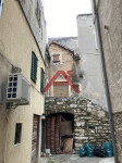 Šibenik, Varoš, 50m2, kamena katnica