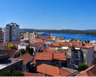 Šibenik - Varoš, kuća s dva stana