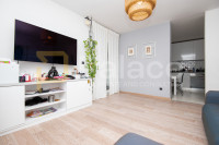 Šibenik, Vidici: Prostran osunčan obiteljski stan s pogledom na more