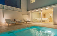 ŠIBENIK, ZABLAĆE, VILLA S BAZENOM, 50 m OD PLAŽE