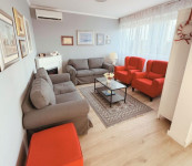 SIGET, DVOSOBAN STAN - 60 m2 - BALKON