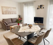 Šijana, Pula - Stan s dvije spavaće sobe i privatnim dvorištem