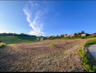 Škarićevo - građevinsko zemljište 830 m2