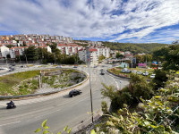 Škurinje, 101m2 prizemlje sa izlogom i parkingom